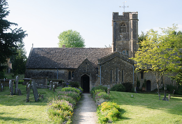 St Andrew, Sevenhampton