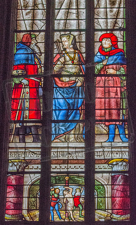 The Chapel of St Louis, Auch Cathedral: from left, Jeremiah; the sibyl Agrippa, and Nahum (the work of Arnaud de Moles - between 1507 and 1513)